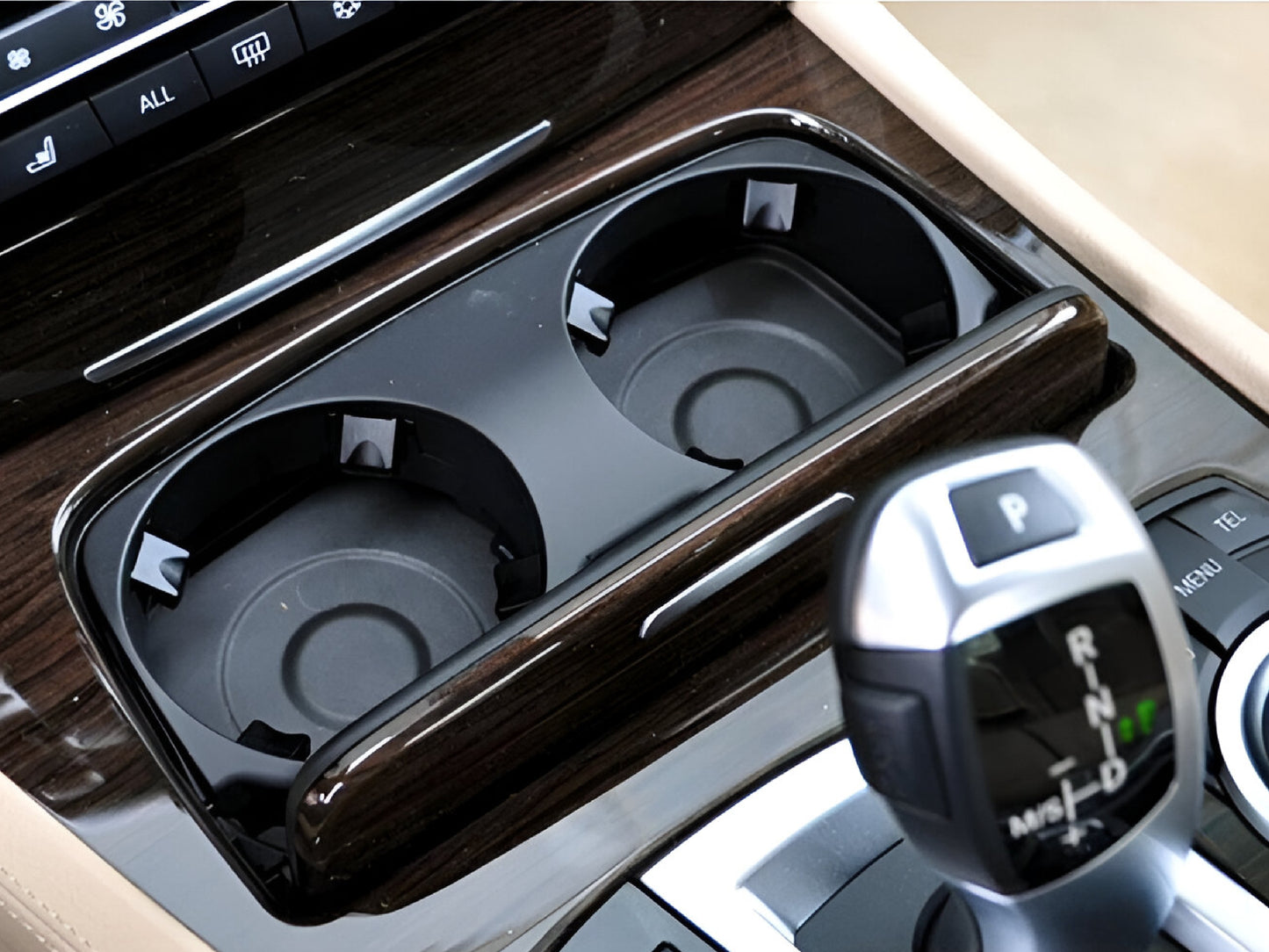Поставка за Чаши (Cup Holder) за BMW F01 и F02