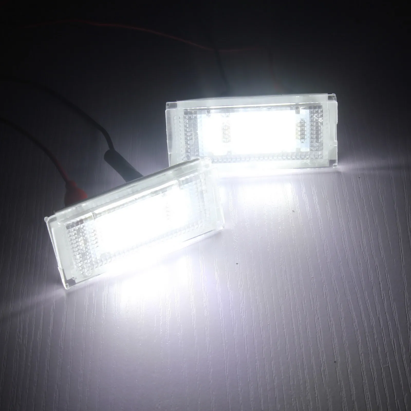 LED плафон за BMW E46 – OEM 51137113590 и 63267193293