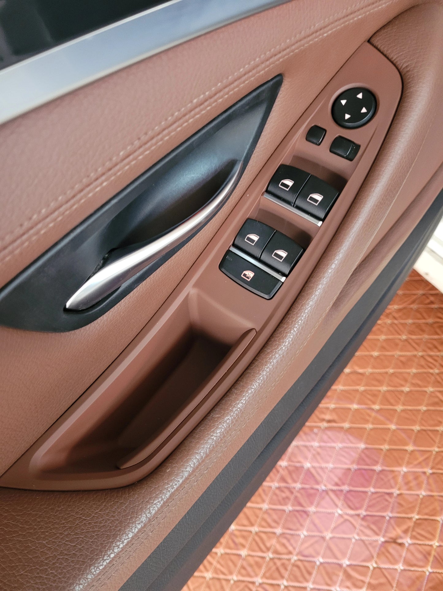 Висококачествени дръжки за врати за BMW F10, F11 и F18