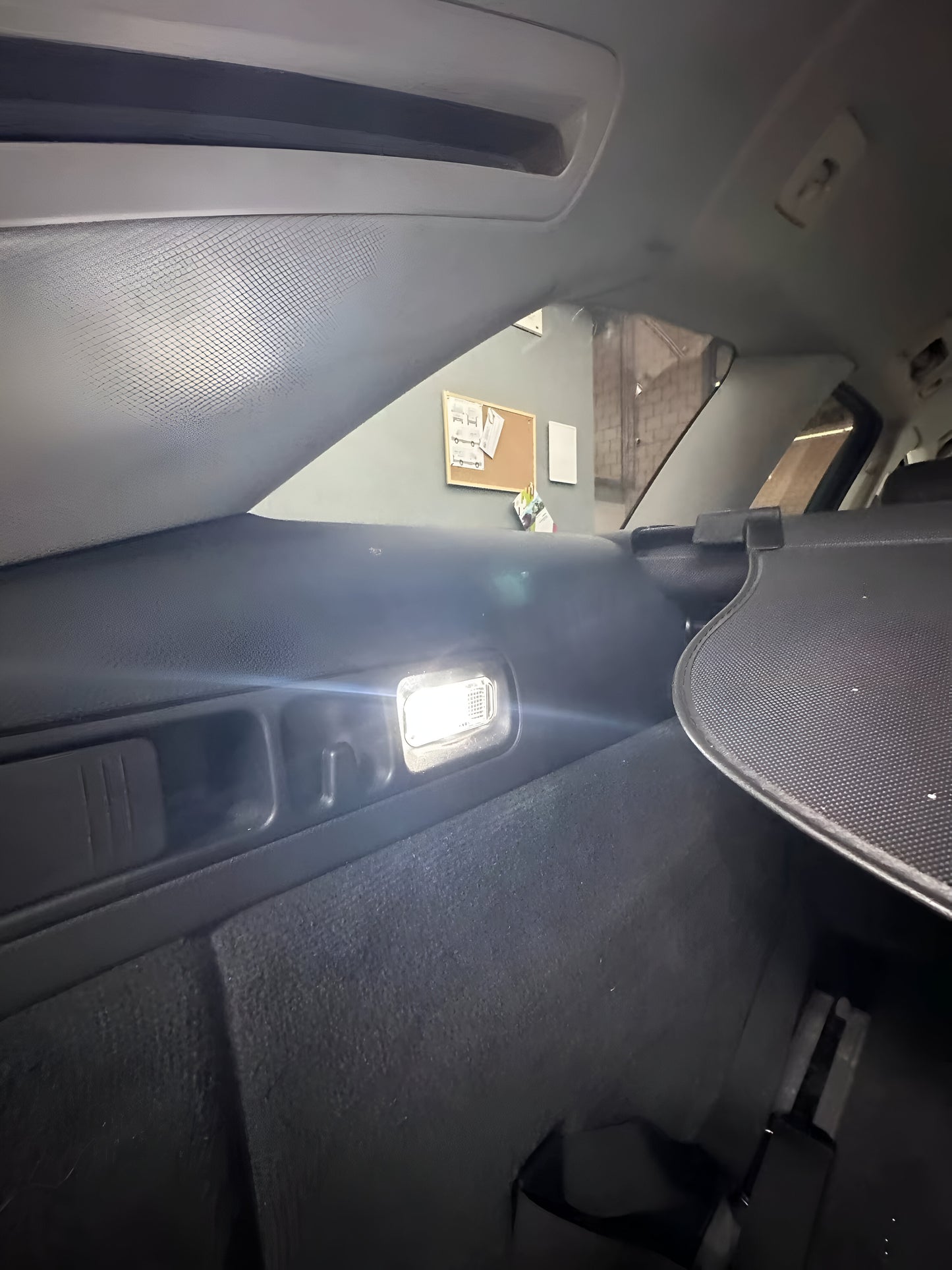 LED комплект за интеиор на Audi A6 - багажник