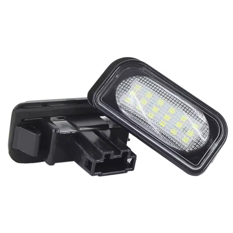 Ярки LED плафони за W203, W209, R230 – без грешки на таблото.