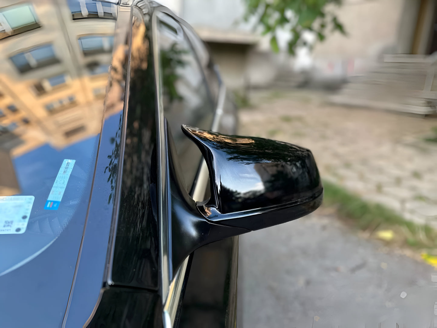 Batman капаци за огледала на BMW 5 серия F10 и F11 Pre-Face - отблизо