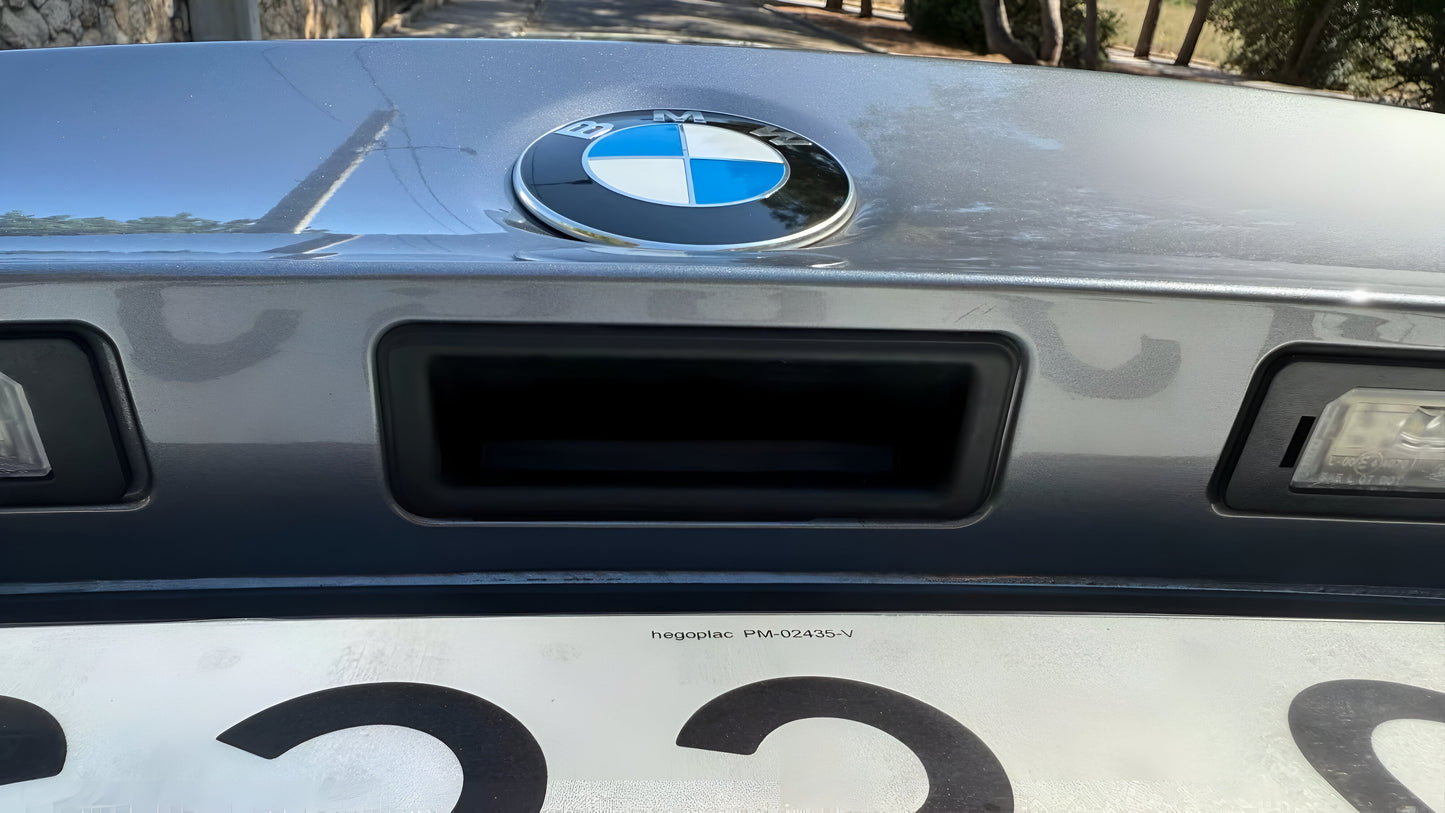 Нов бутон за багажник на BMW E60, E90, E70, E71 и други - поставен на автомобила