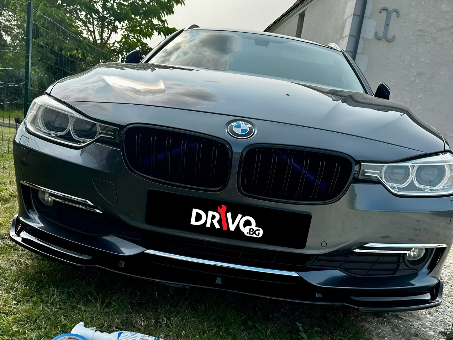 Декоративни лайстни за V-Brace на BMW F30, F31, F32, F34 и други - сини снимка от клиент