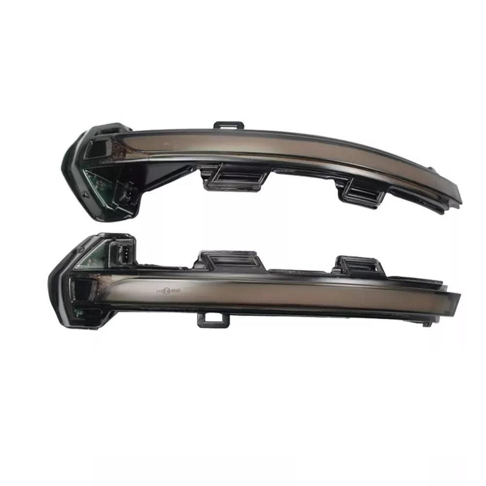 LED динамични мигачи за огледала на VW Golf 8, Passat B8 и Arteon - отпред