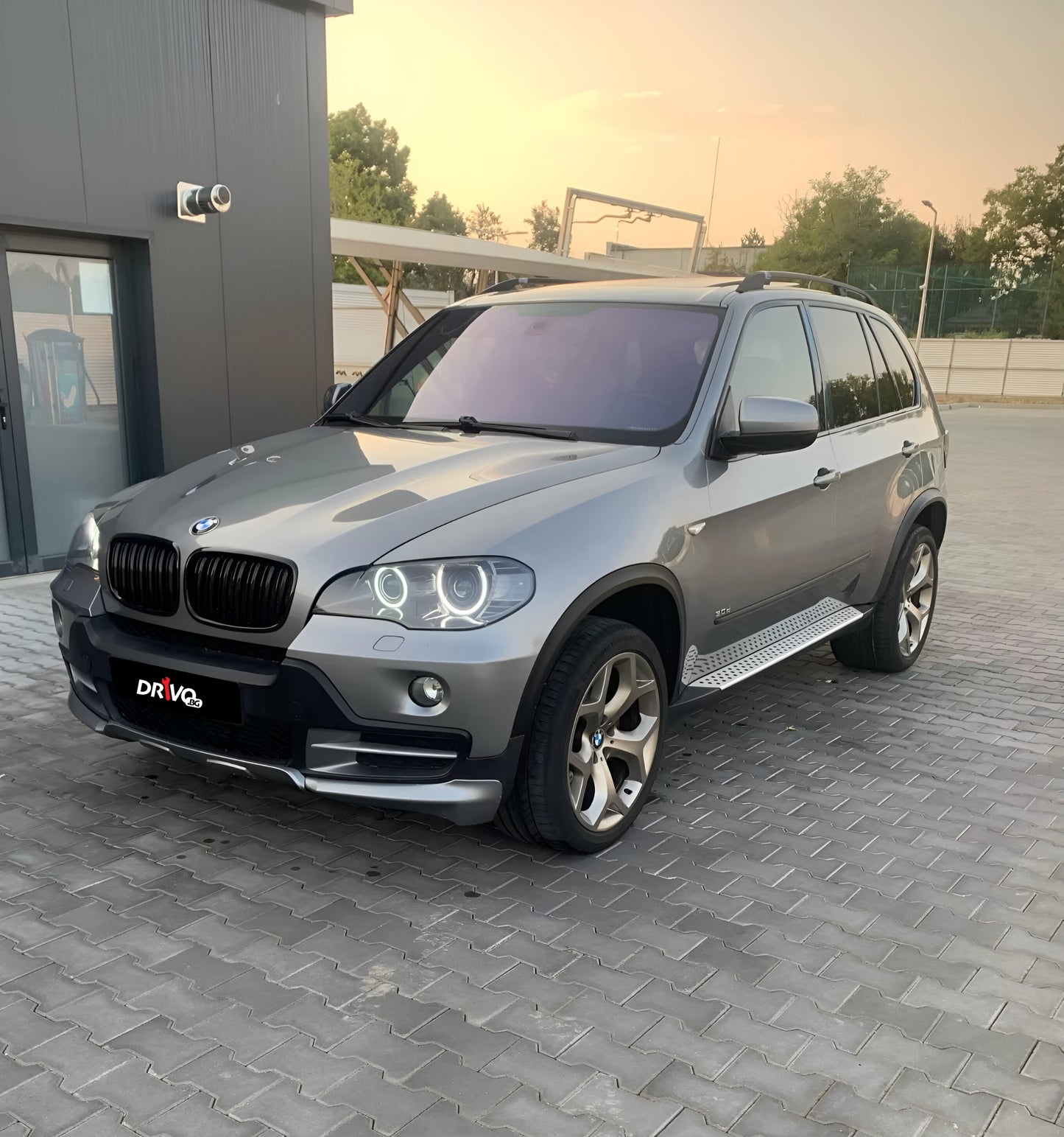 Нови Висококачествени Двойни бъбреци за BMW X5 E70 и X6 E71 - пример
