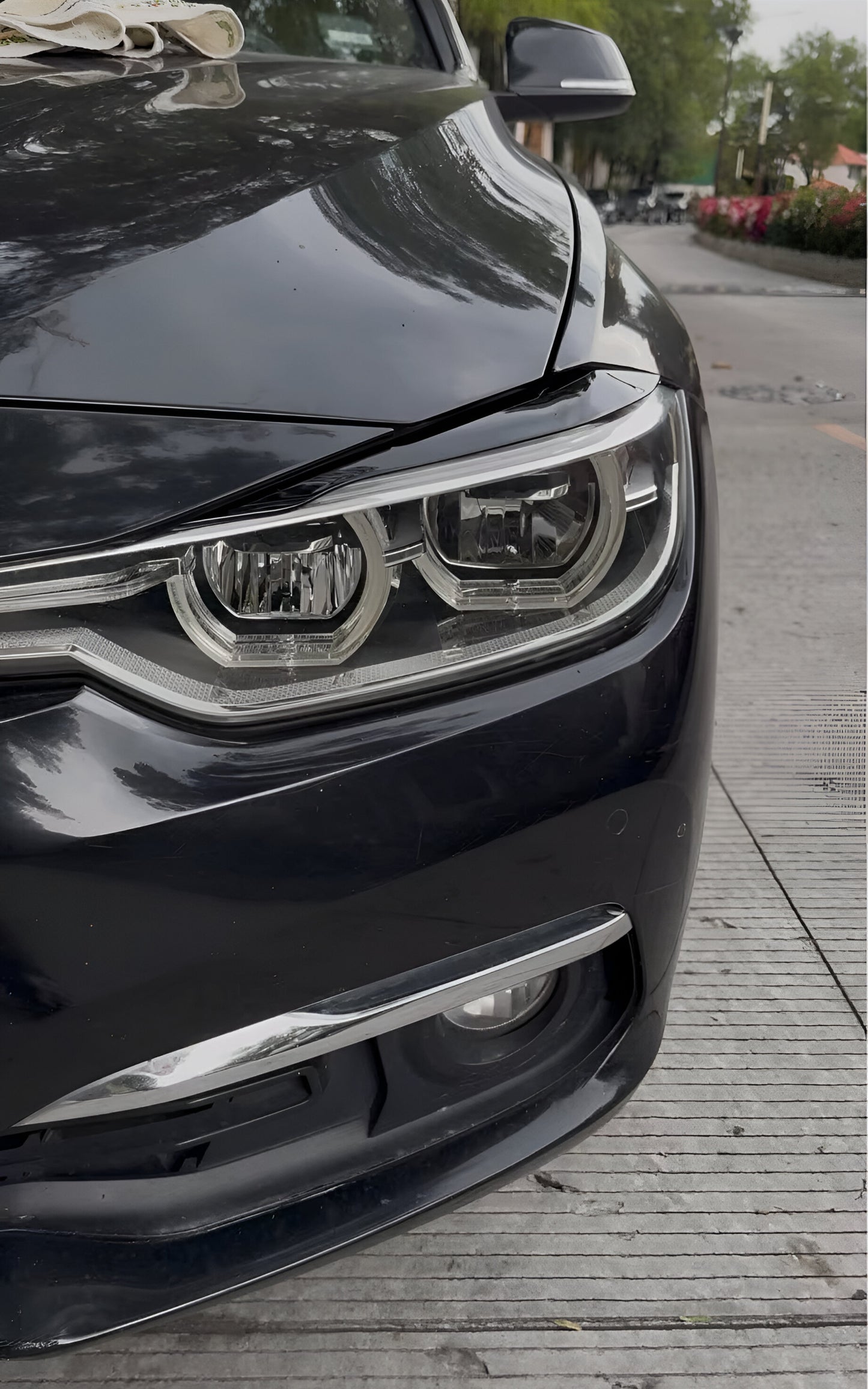 Висококачествени вежди за фарове на BMW 3 серия F30 и F31 (2011 - 2019) - отблизо от клиент