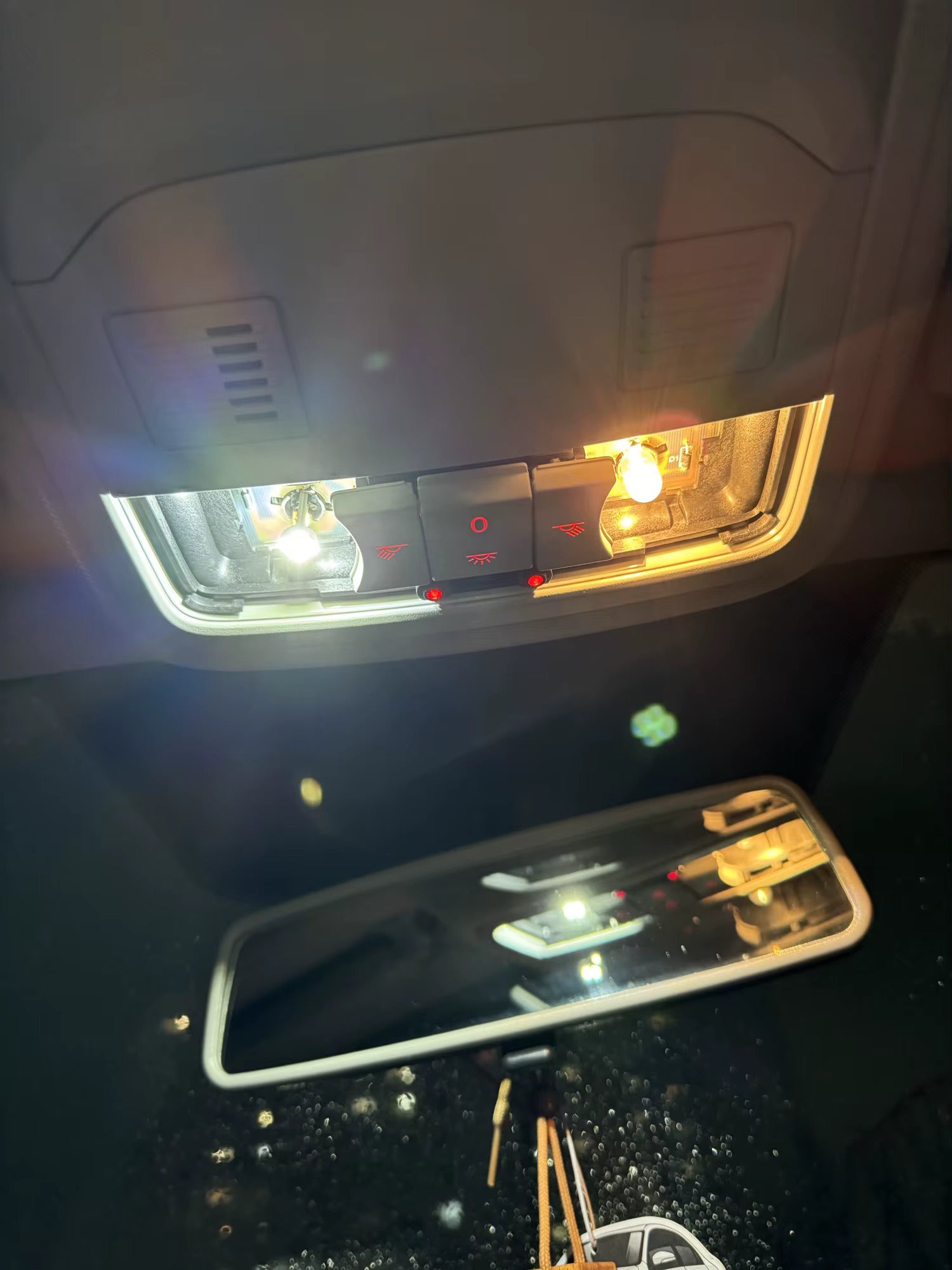 Интериорни LED крушки за VW Golf 4,5 и 6.