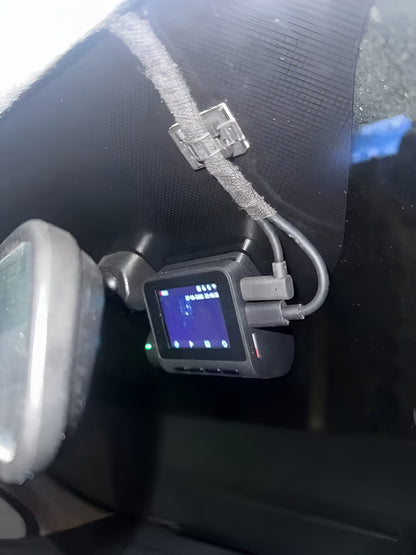 70MAI A200 Видеорегистратор с Предна и Задна камери - предна камера и връзка със задната