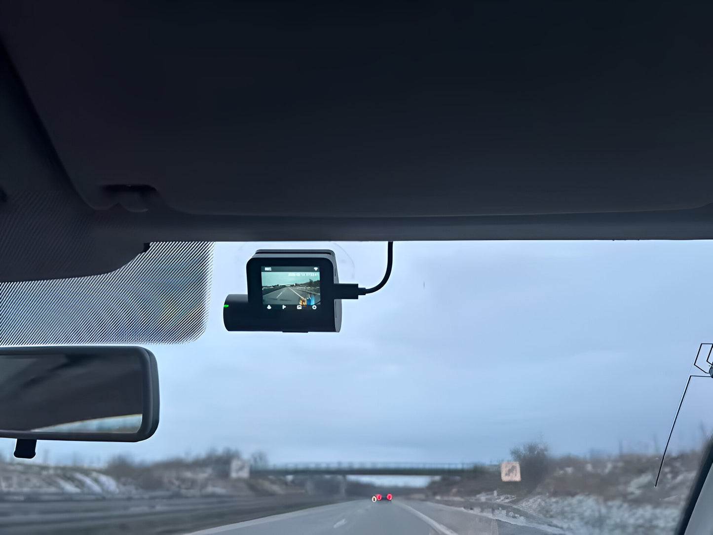 70MAI A510 Видеорегистратор с Предна и Задна камери - монтаж на предно стъкло