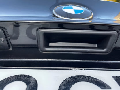 Нов бутон за багажник на BMW E60, E90, E70, E71 и други - позиция на автомобила