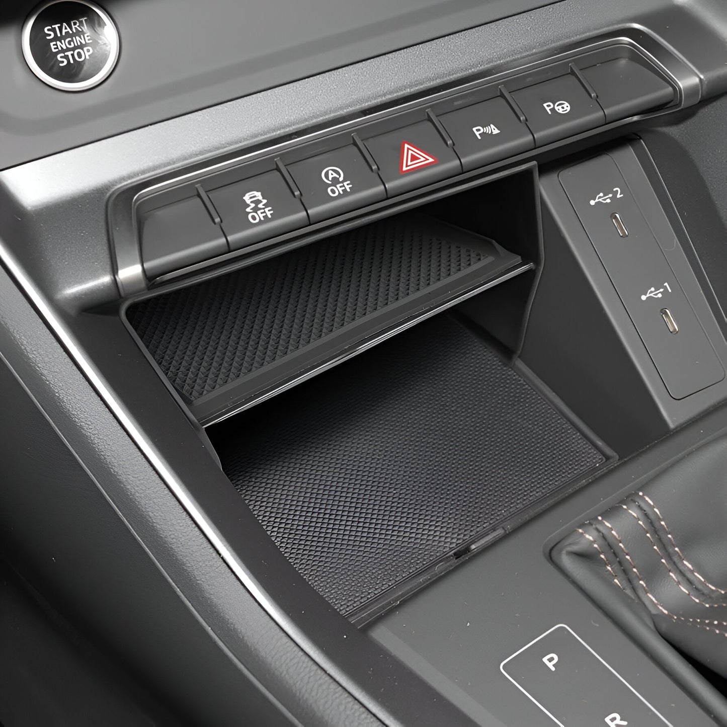 Модул за изключване на Start Stop системата за Audi A3 8V, Q2 GA и Q3 F3 - позиция на бутона в Q3