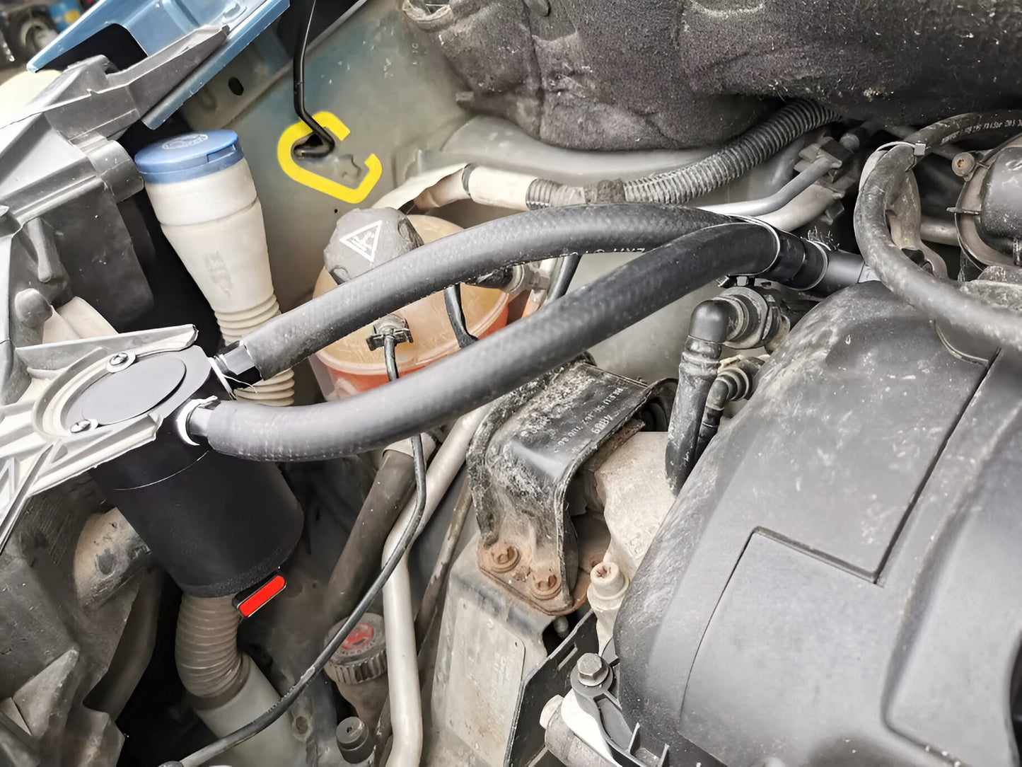 Висококачествен универсален маслен уловител (Catch Can) - монтаж от клиент