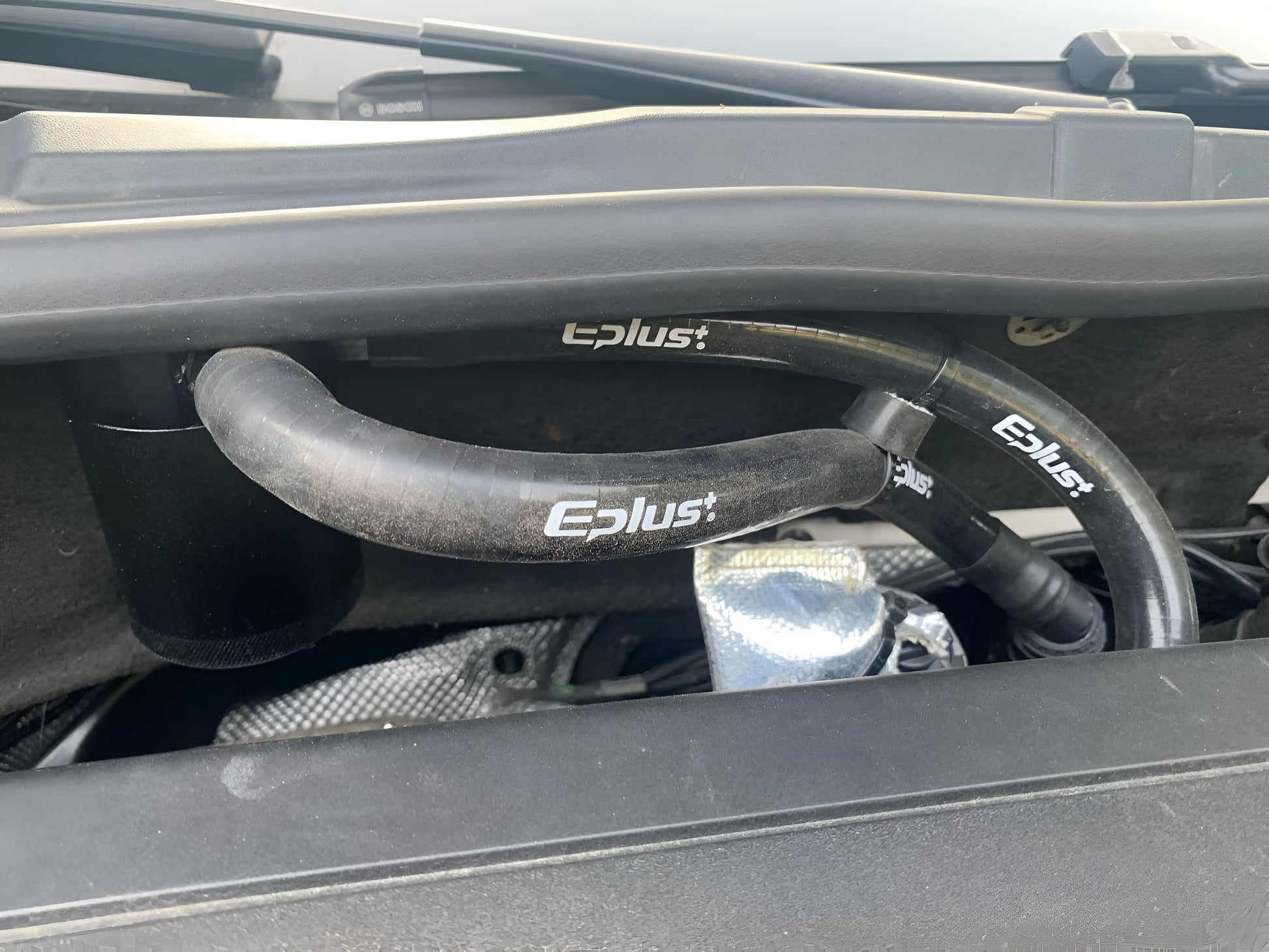 Висококачествен универсален маслен уловител (Catch Can) - пример клиент